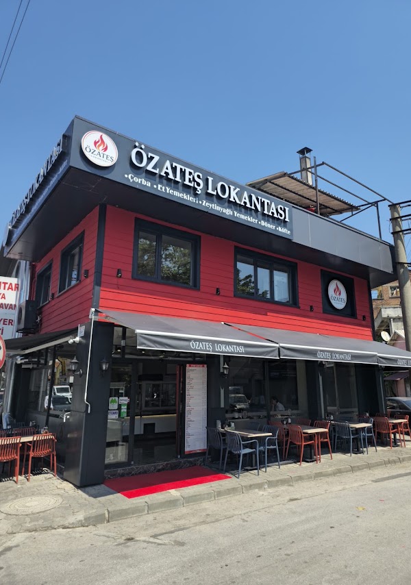Özateş Lokantası dış cephesi