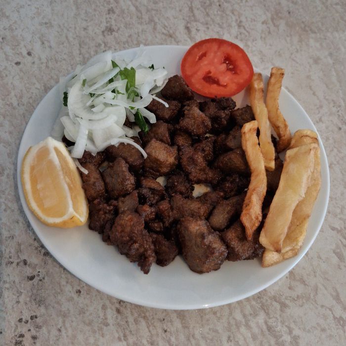 Özateş Lokantası'ndan bir yemek